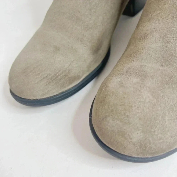 Born Phobos Women's Tan Suede Booties Ankle Boots Women's Size 7 - Picture 8 of 9